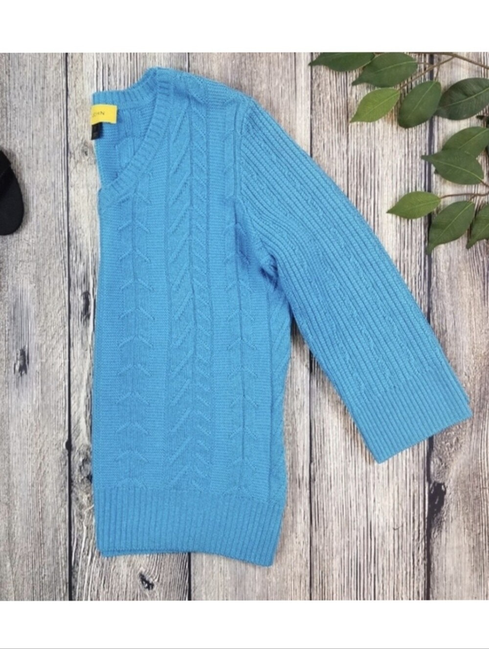 St. John Blue Wool Cable Knit V Neck Soft Pullover Sweater
